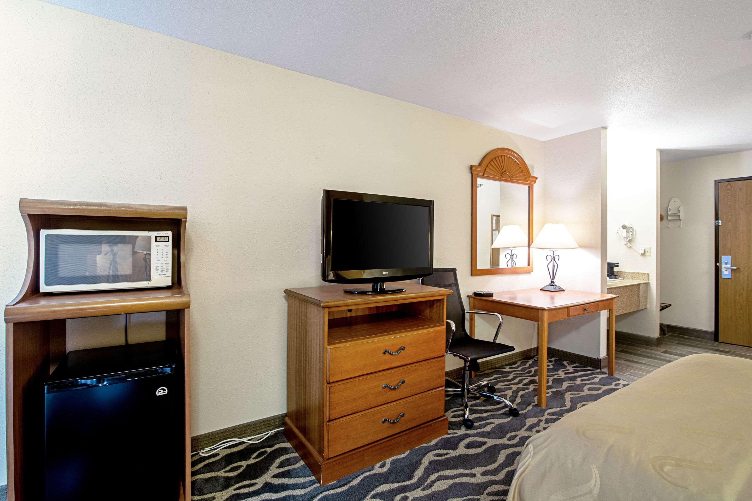 Quality Inn Huron Exterior foto